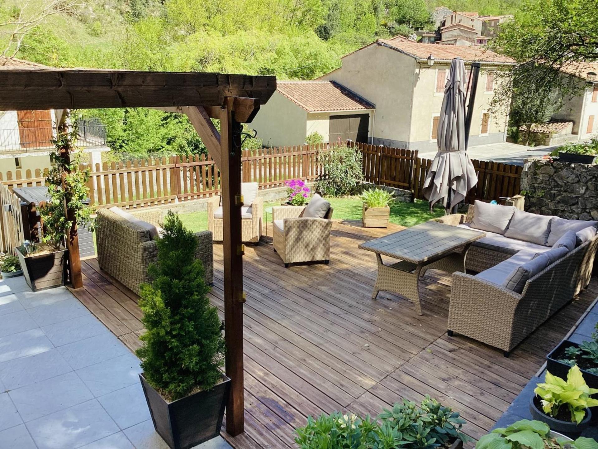 Aude Escape Bed and Breakfast Saint-Martin-Lys Exteriör bild